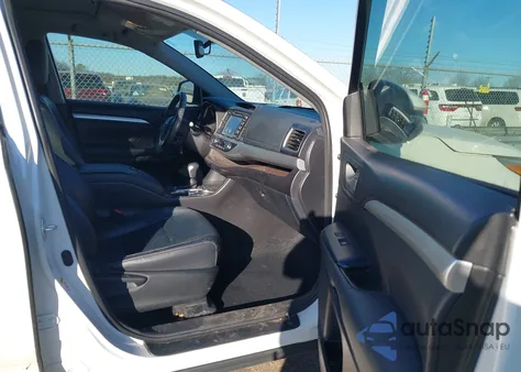 2015 Toyota Highlander Xle V6 из США, поврежденный, VIN 5TDKKRFHXFS111231